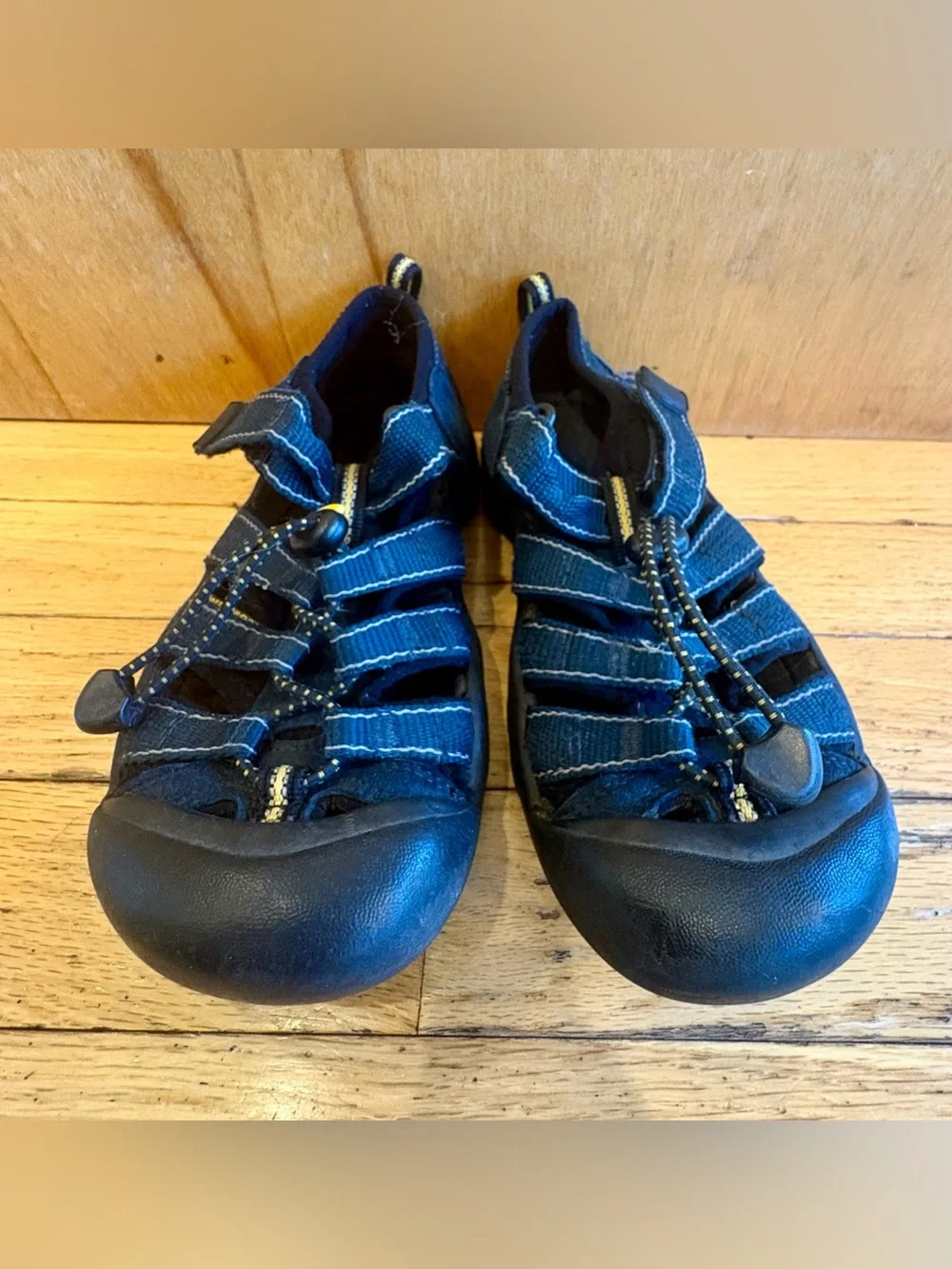 Keen durable navy